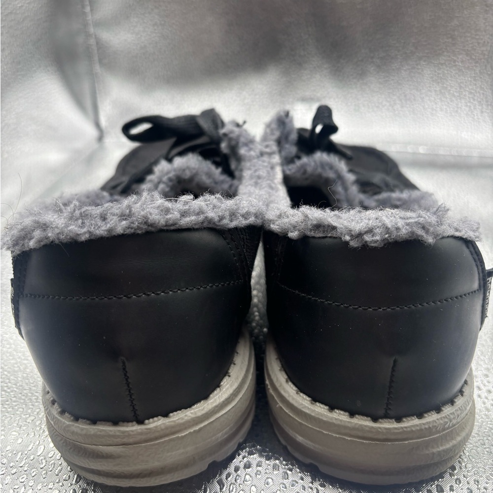 Hey Dude Wendy Womens Slip On Shoes Corduroy Black Size 8 Sherpa Lined Casual - Picture 3 of 7